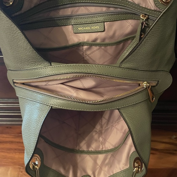 Michael Kors Green Shoulder Purse - Picture 6 of 8